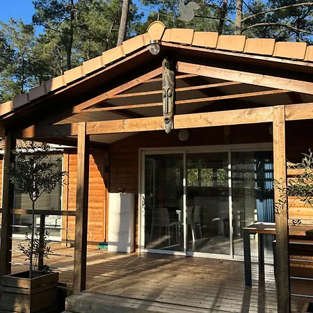 Chalet En Bord De *